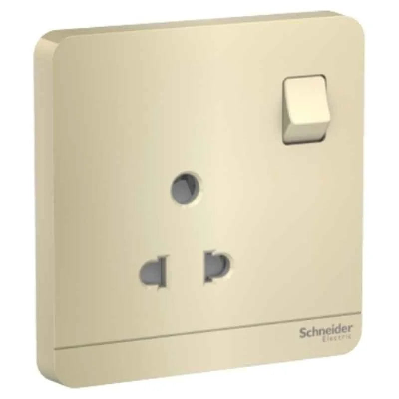 Schneider AvatarOn 3Gang 6A 2/3 Pin Switched Socket IP20